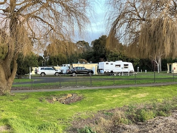 lake colac holiday park