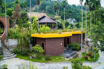 kovie hoa lac wellness and forest retreat