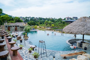 Kovie Hoa Lac - Wellness & Forest Retreat,,4 star