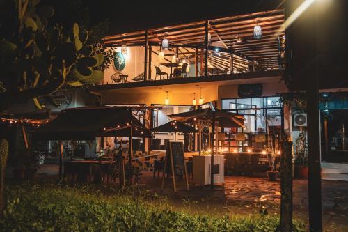 hotel y restaurante miconia