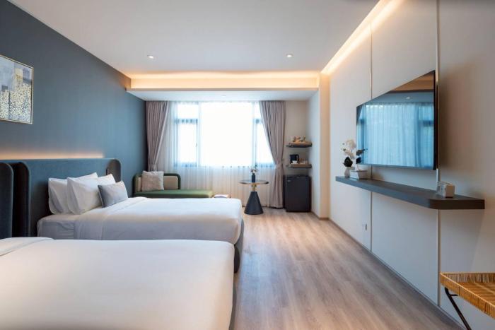 the clover hotel