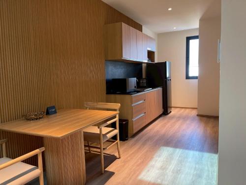 the clover hotel