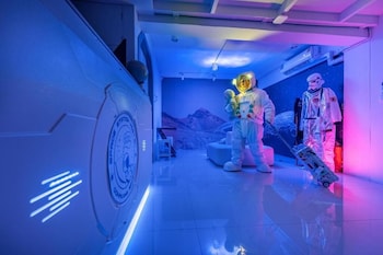 Space Station Hostel,,2 star