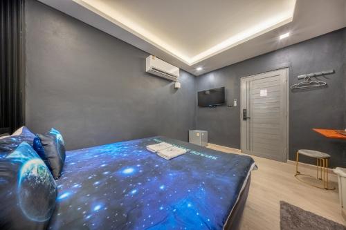 space station hostel
