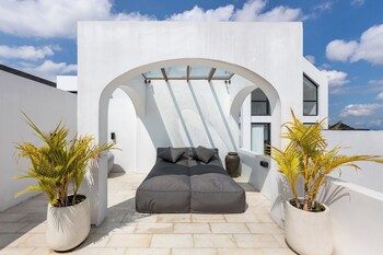 casa mios villa canggu