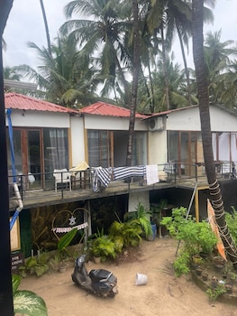 palolem sea n sand beach view