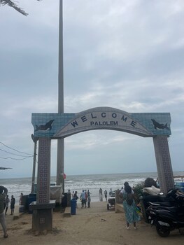 palolem sea n sand beach view