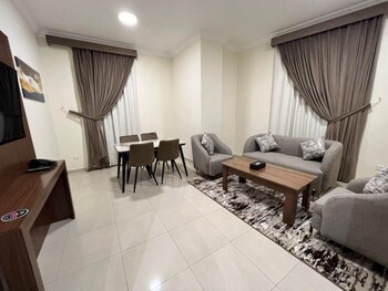 Smo Suite Furnished Apartment 2,,0 star