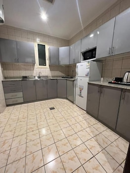 Smo Suite Furnished Apartment 2,,0 star