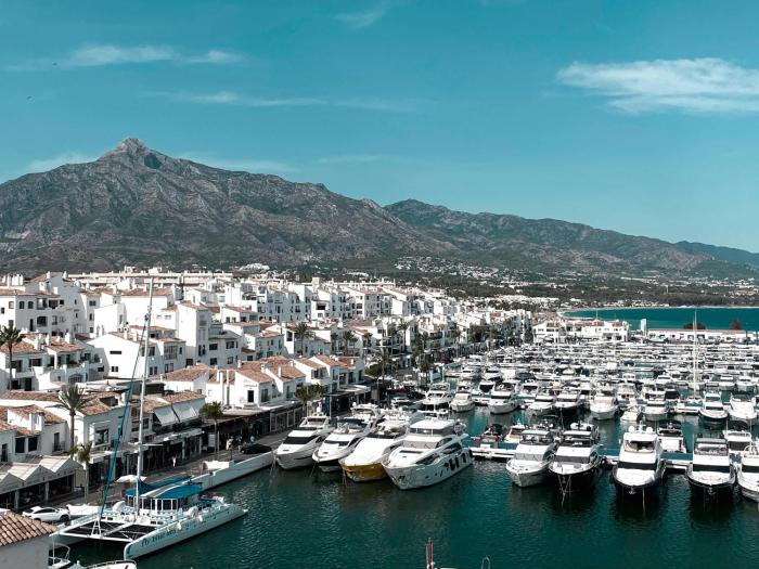hostal casa miguel marbella