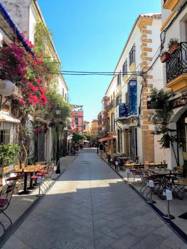 hostal casa miguel marbella