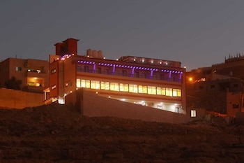 petra brothers hotel