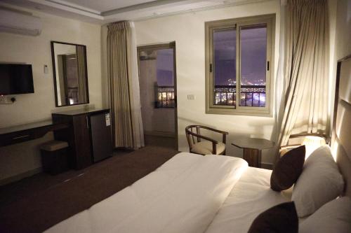 petra brothers hotel
