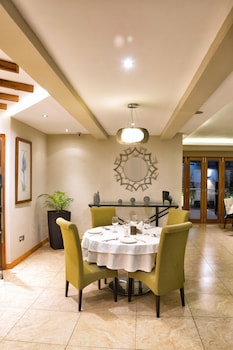 the zehneria hotel