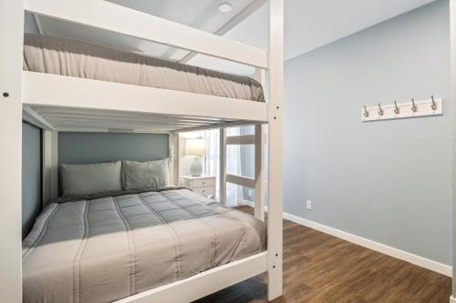 our cove retreat perfect for wave free swimming tanning and prime location fun