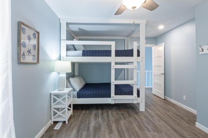 our cove retreat perfect for wave free swimming tanning and prime location fun