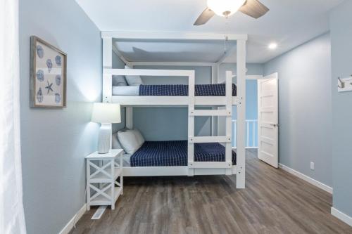 our cove retreat perfect for wave free swimming tanning and prime location fun