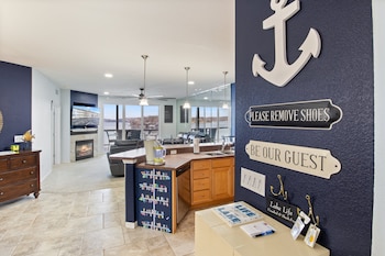 nautical inspired lakefront unit w awesome views
