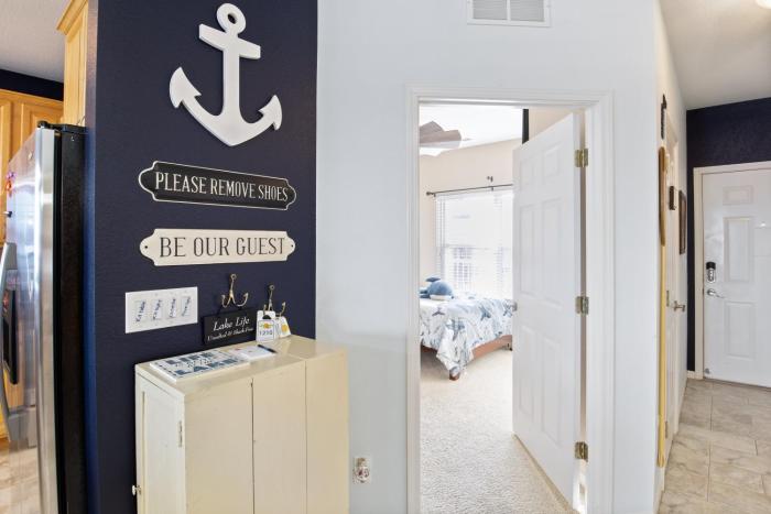 nautical inspired lakefront unit w awesome views
