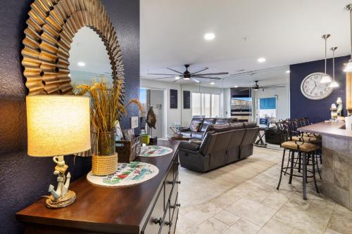 nautical inspired lakefront unit w awesome views