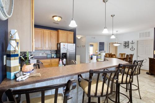 nautical inspired lakefront unit w awesome views
