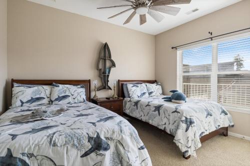 nautical inspired lakefront unit w awesome views