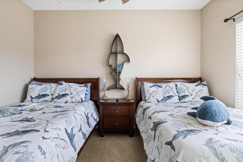 nautical inspired lakefront unit w awesome views