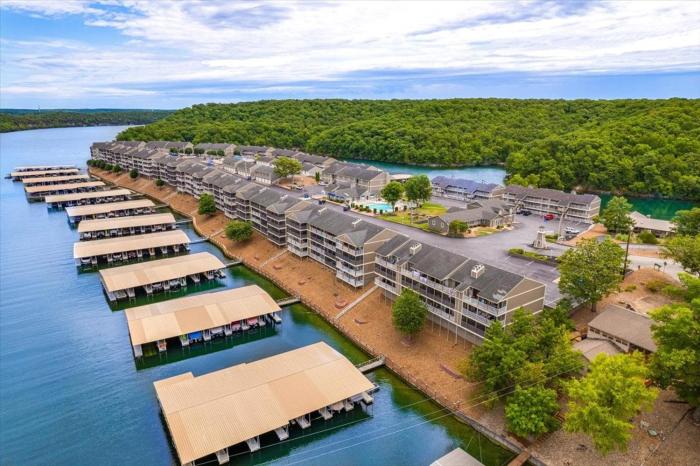 lazydays pet friendly condo w pool and slip at 3m