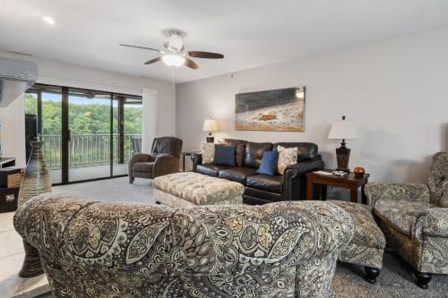 lazydays pet friendly condo w pool and slip at 3m