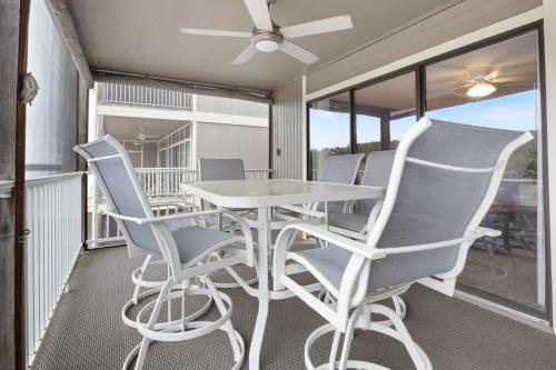 lazydays pet friendly condo w pool and slip at 3m