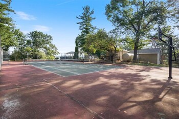 lakefront 1st floor condo screened patio pools and courts