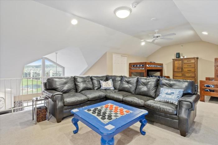 family friendly fishing and fun w 2 pools views boat slip and launch