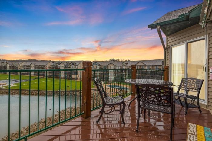family friendly fishing and fun w 2 pools views boat slip and launch