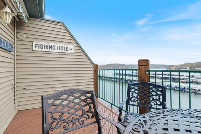family friendly fishing and fun w 2 pools views boat slip and launch