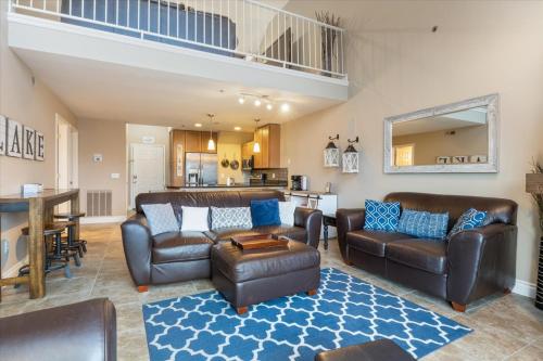 family friendly fishing and fun w 2 pools views boat slip and launch