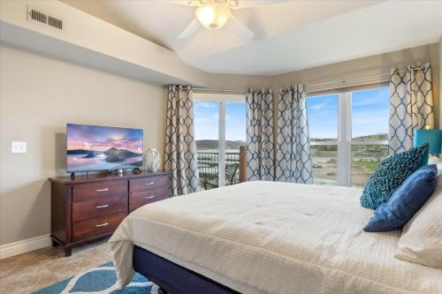family friendly fishing and fun w 2 pools views boat slip and launch