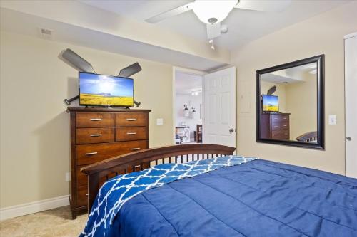 family friendly fishing and fun w 2 pools views boat slip and launch