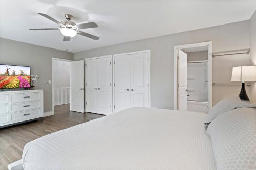 our cove retreat perfect for wave free swimming tanning and prime location fun
