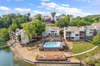 dream condo with perfect location for all the fun