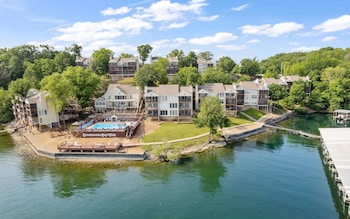 dream condo with perfect location for all the fun