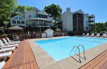 dream condo with perfect location for all the fun