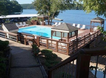 dream condo with perfect location for all the fun
