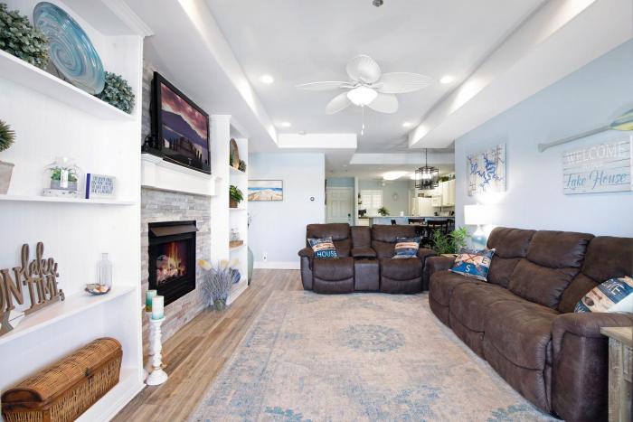amazing main channel views with screened balcony