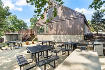 spacious pet friendly lakeview condo w boat slip and pools