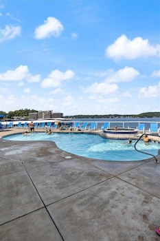 Serene Lake View And Easy Access To Local Delights,,2 star