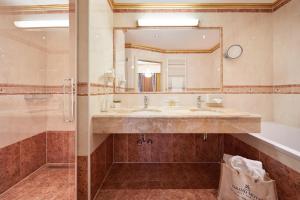 grand hotel zell am see