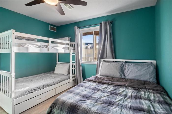 lakeview condo w 2 pools and beach family fun awaits at 21mm