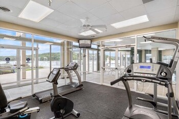 modern decor views grill workstation boat 2 pwc slips and resort style amenities