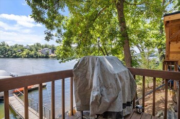 pet friendly a frame w private dock and great lake views
