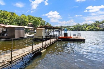 pet friendly a frame w private dock and great lake views
